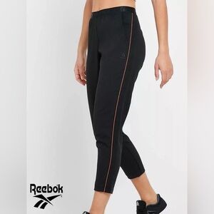 Reebok Women’s 2XS Black Casual Cropped Pant